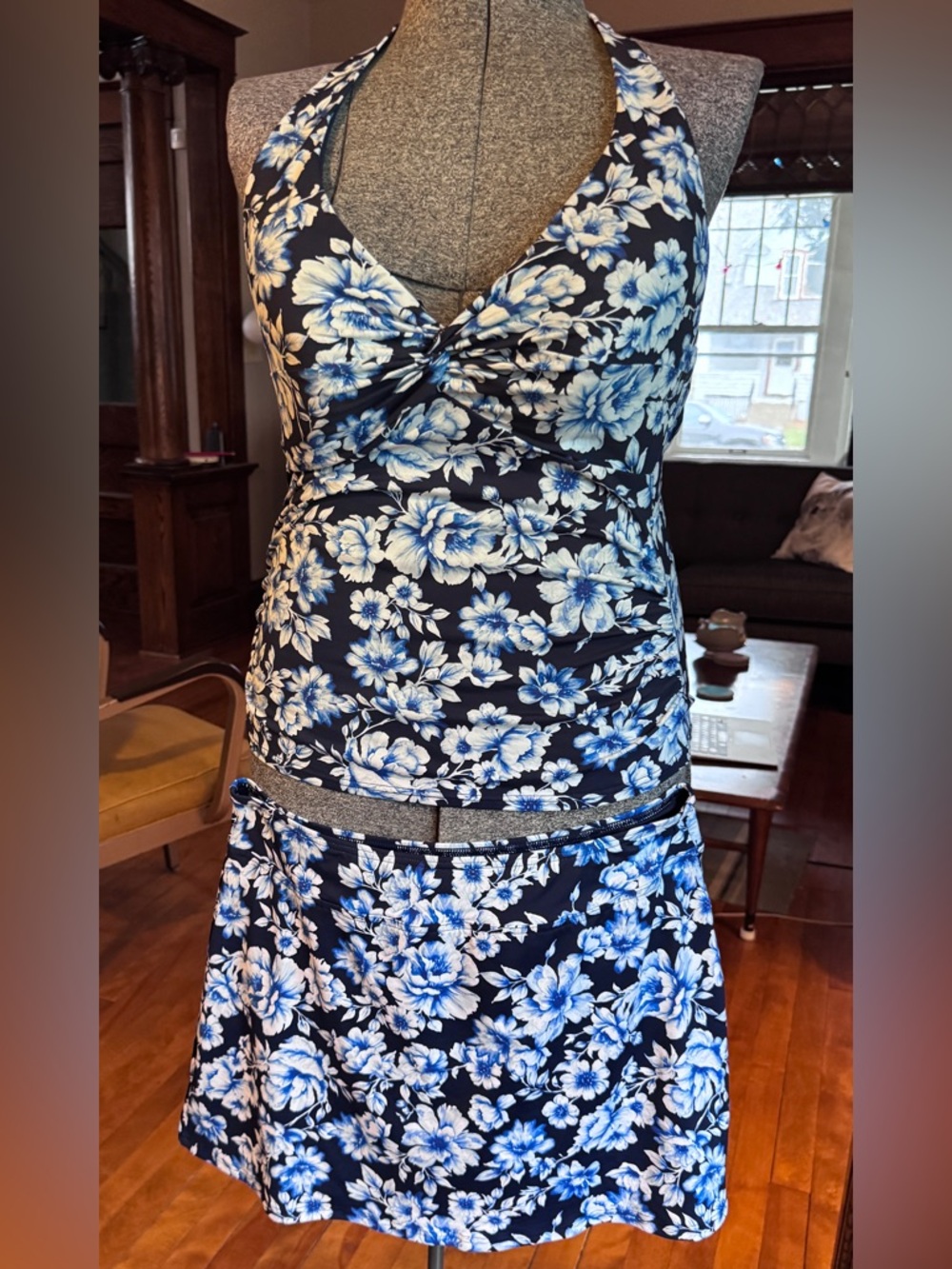 Land’s End Tankini Top with twisted front and matching Swim Skirt NWOT Sz 12 - Picture 1 of 14